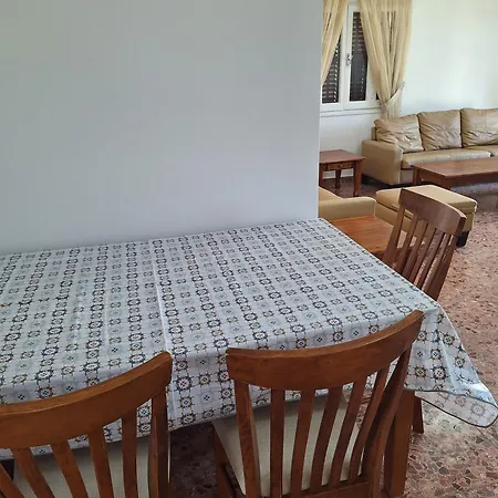 Big House In Center Of Protaras, Near Протарас