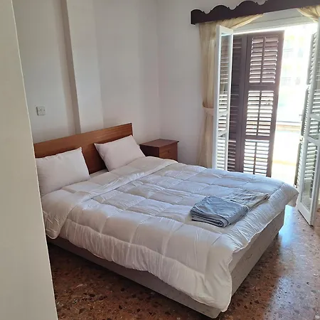 Big House In Center Of Protaras, Near Протарас