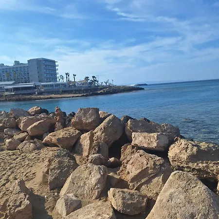 Big House In Center Of Protaras, Near Дом отдыха