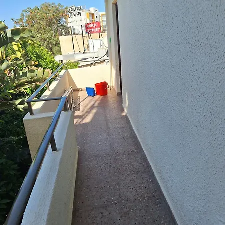 Big House In Center Of Protaras, Near Дом отдыха *